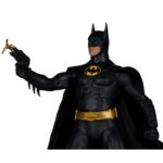 McFarlane DC Multiverse Batman (Batman Returns) 7in Action Figure — view 5