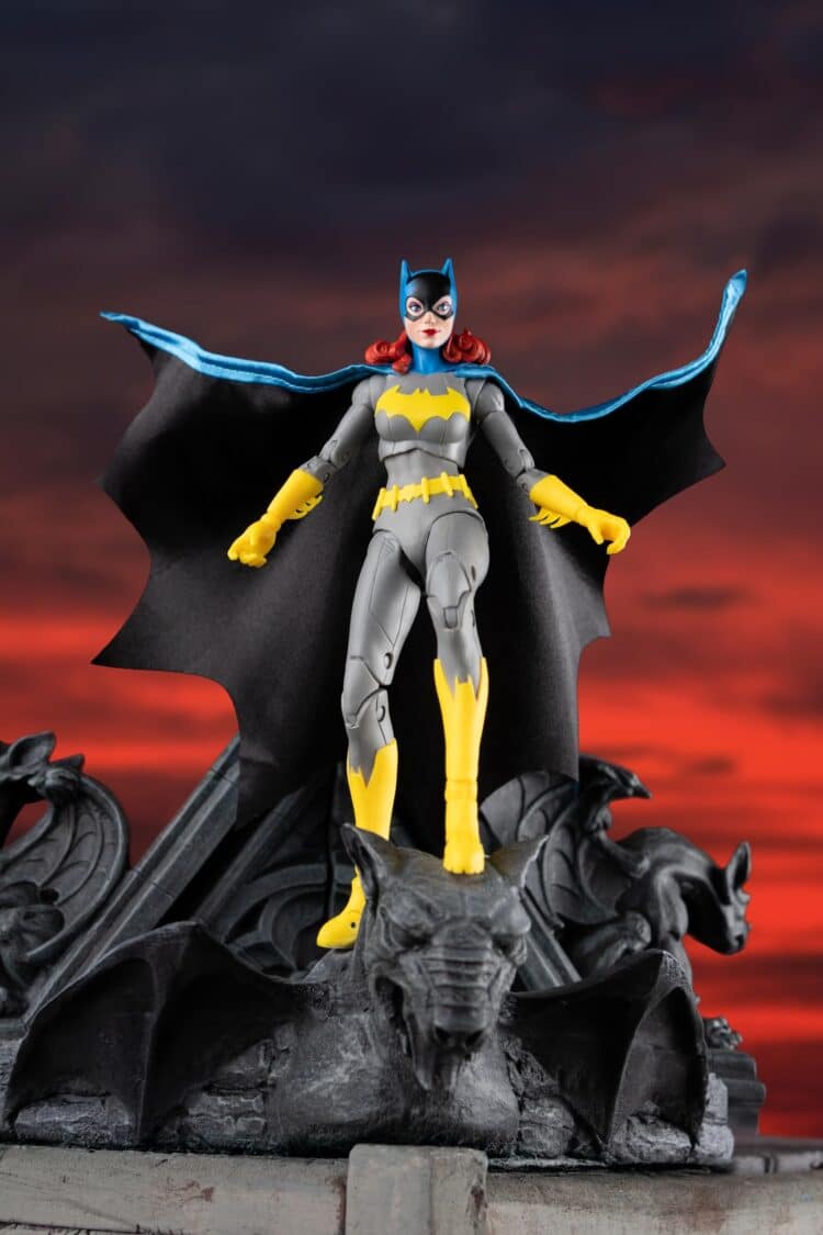 McFarlane DC Multiverse Batgirl (DC Classic) 7in Action Figure